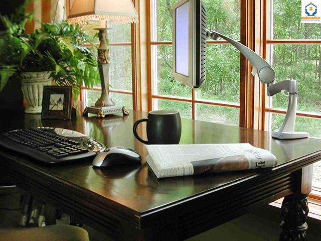 Đồ vật phong thủy trang trí trên bàn làm việc